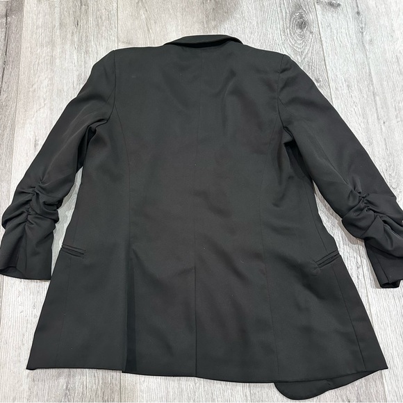 Fitted Black Blazer Jacket with Three Quarter Length 3/4 Sleeves - Picture 2 of 2